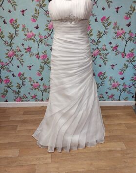 Victoria Kay ivory dress with sparkle detail